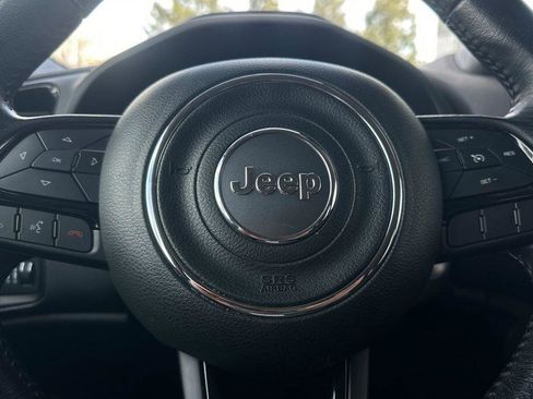 Used 2021 Jeep Cherokee Latitude Plus image 23