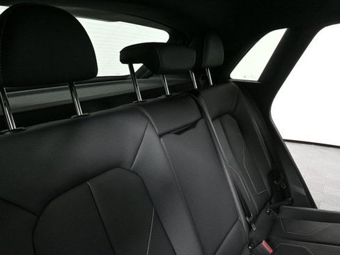 New 2025 Audi Q3 2.0T Premium image 21