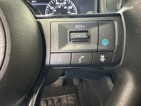 Used 2021 Nissan Rogue SV image 26