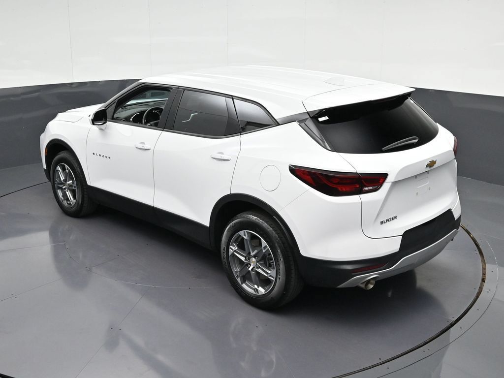 Used 2023 Chevrolet Blazer LT FWD image 20