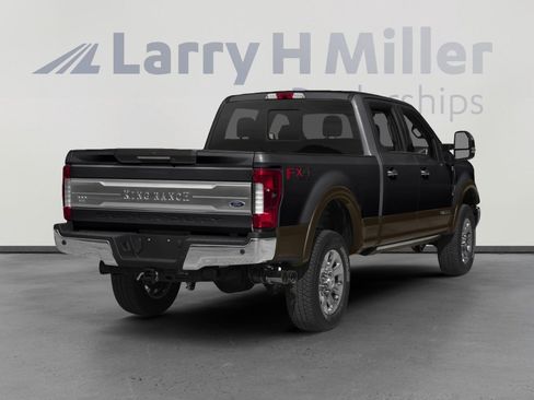 Used 2017 Ford F250 King Ranch w/ Chrome Package image 4