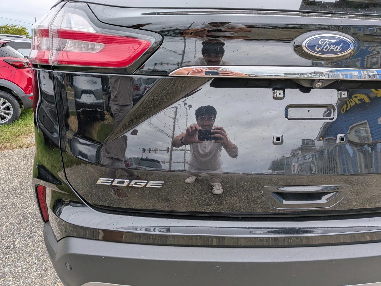 Used 2020 Ford Edge SEL AWD/4WD image 16