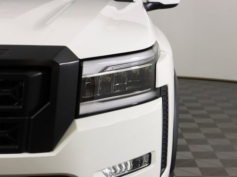 New 2023 Nissan Frontier Pro-X w/ Tow Package image 4