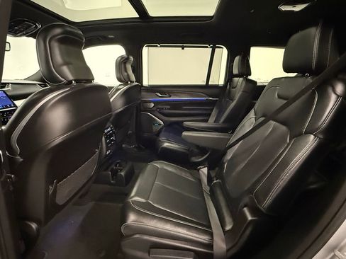 Used 2022 Jeep Grand Cherokee L Overland w/ Advanced Protech Group III image 22