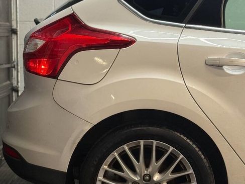 Used 2012 Ford Focus SEL image 7