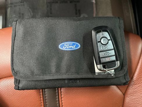 Used 2020 Ford F150 King Ranch w/ Equipment Group 601A Luxury AWD/4WD image 42