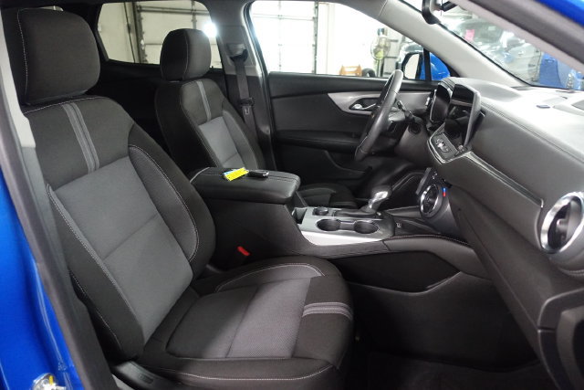 Used 2024 Chevrolet Blazer LT w/ Convenience Package FWD image 26
