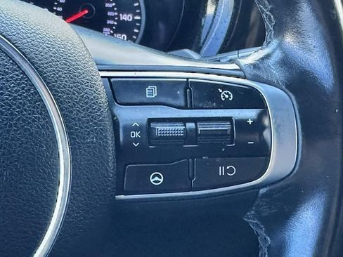 Used 2022 Kia K5 GT-Line FWD image 16