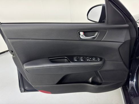 Used 2019 Kia Optima EX image 37