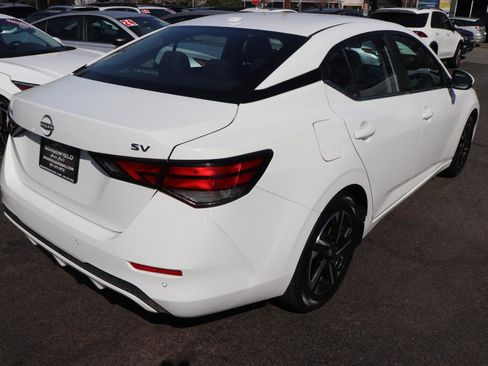 Used 2024 Nissan Sentra SV image 5