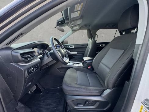Used 2023 Ford Explorer XLT RWD image 19
