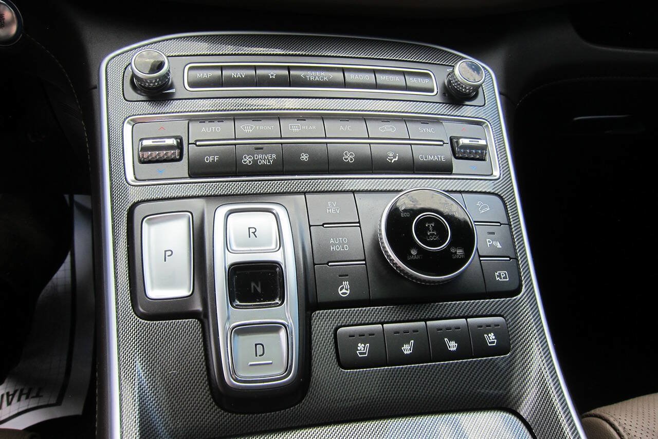 Used 2023 Hyundai Santa Fe Limited AWD/4WD image 17