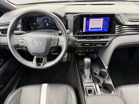 Certified 2025 Toyota Camry SE w/ Convenience Package AWD/4WD image 10