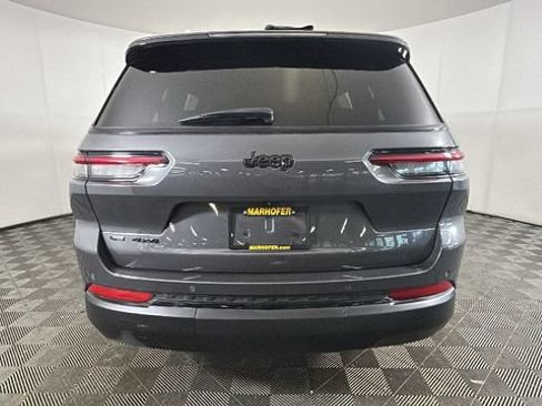 Used 2023 Jeep Grand Cherokee L Laredo AWD/4WD image 3