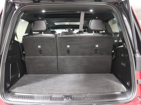 Used 2022 Jeep Wagoneer Series III w/ Premium Group I AWD/4WD image 14