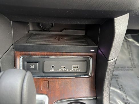 Used 2023 Subaru Ascent Touring image 50