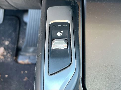 Certified 2025 Kia Sorento EX image 19