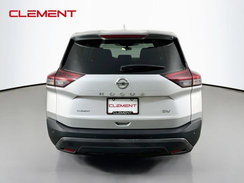 Used 2021 Nissan Rogue SV FWD image 8