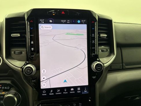 New 2026 RAM 1500 4x4 Crew Cab image 30