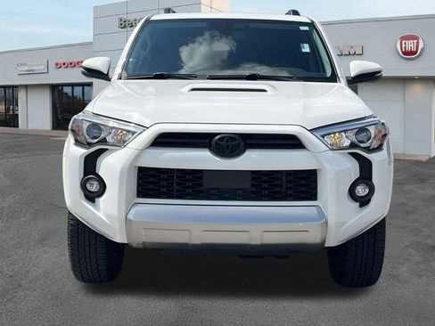 Used 2021 Toyota 4Runner TRD Off-Road Premium w/ Moonroof Package AWD/4WD image 2