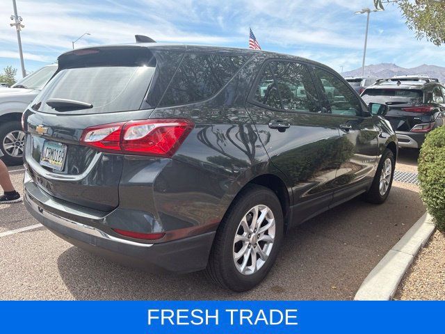 Used 2018 Chevrolet Equinox LS FWD image 2
