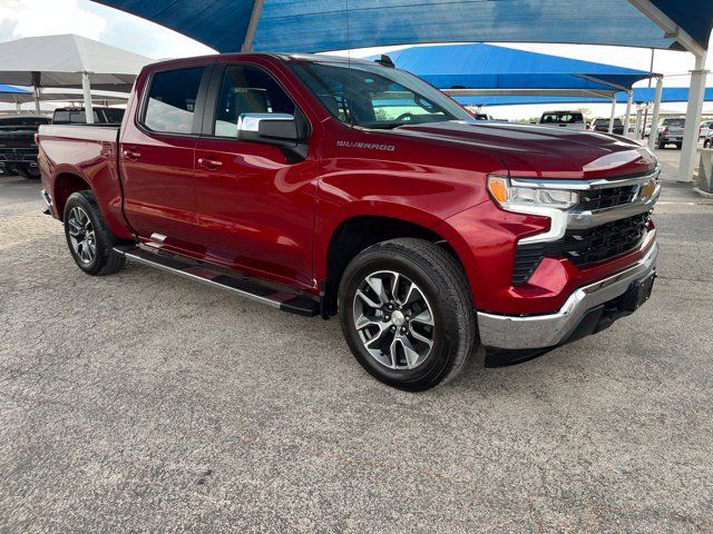 Used 2023 Chevrolet Silverado 1500 LT AWD/4WD image 3