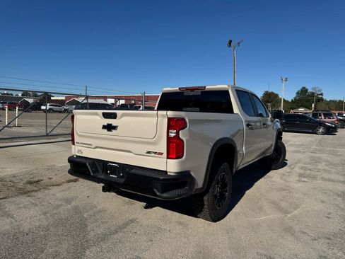 New 2026 Chevrolet Silverado 1500 ZR2 image 7