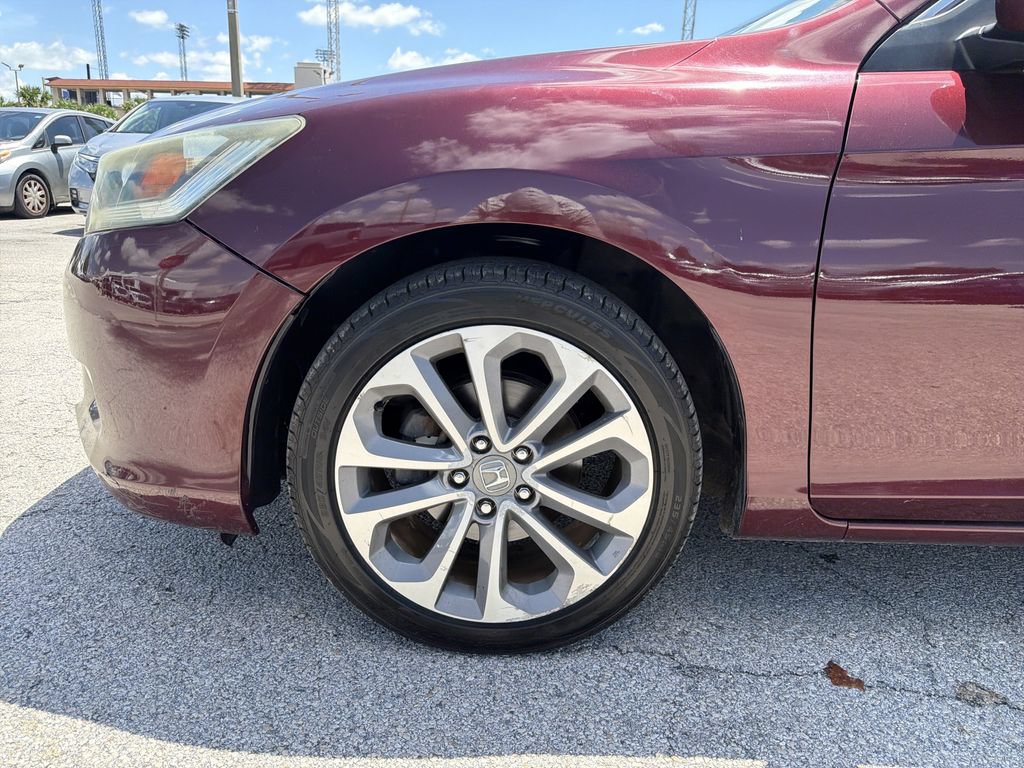 Used 2015 Honda Accord Sport image 29