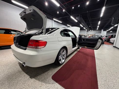 Used 2009 BMW 335i xDrive Coupe AWD/4WD image 45