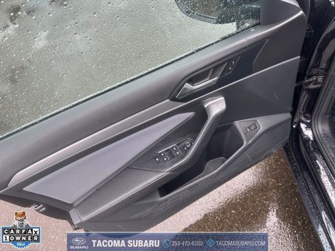 Used 2025 Volkswagen Jetta SE image 9