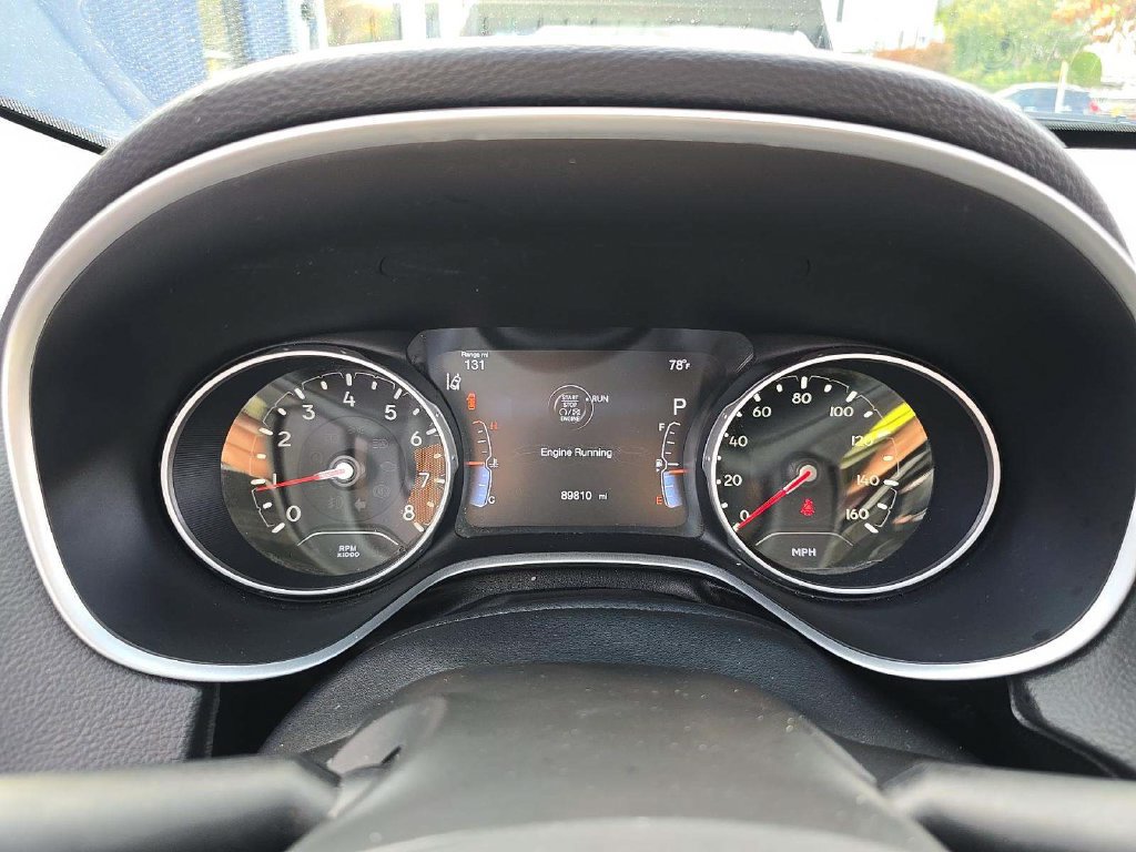 Used 2018 Jeep Compass Limited w/ Navigation Group AWD/4WD image 3