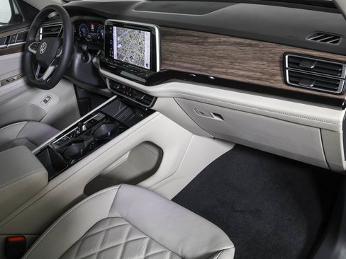 New 2026 Volkswagen Atlas SEL Premium R-Line AWD/4WD image 44