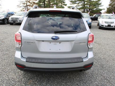 Used 2017 Subaru Forester 2.5i Premium w/ All-Weather Package image 8