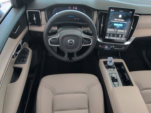 New 2026 Volvo XC90 B6 Plus w/ Protection Package Premier image 8