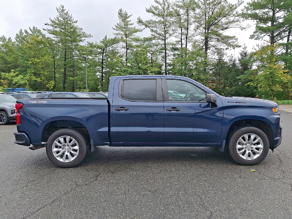 Certified 2022 Chevrolet Silverado 1500 Custom w/ LPO, Dark Essentials Package AWD/4WD image 7