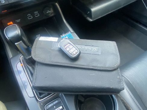 Used 2023 Honda Civic Touring image 15