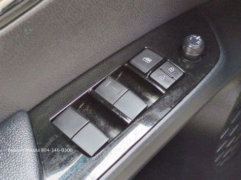 Used 2022 Toyota Prius Prime LE image 25