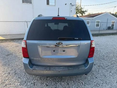 Used 2010 Kia Sedona LX w/ PWR Pkg image 6