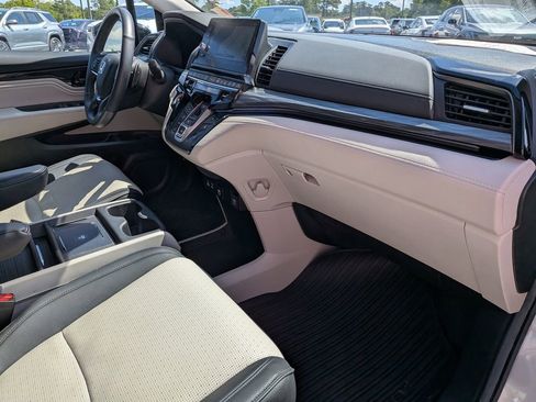 Used 2025 Honda Odyssey Elite image 31