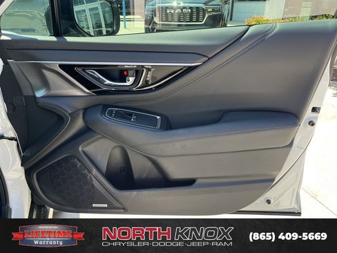 Used 2025 Subaru Outback Limited AWD/4WD image 29