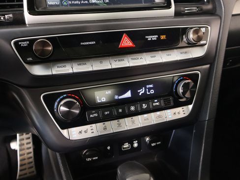 Used 2019 Hyundai Sonata Limited w/ Cargo Package FWD image 8