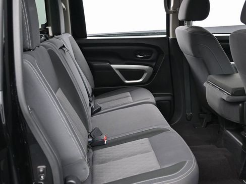 Used 2023 Nissan Titan SV image 29