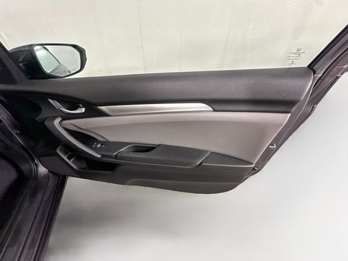 Used 2016 Honda Civic LX-P image 29