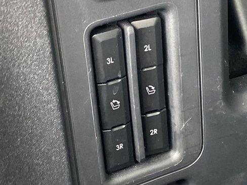 Used 2025 Lincoln Navigator Reserve AWD/4WD image 10