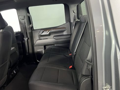 Used 2024 GMC Sierra 1500 SLE image 26