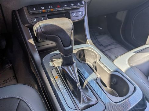 Used 2021 Chevrolet Colorado Z71 w/ Safety Package image 11