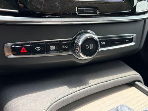 Certified 2025 Volvo V90 B6 Cross Country Ultra AWD/4WD image 20