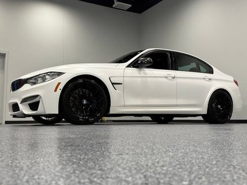 Used 2017 BMW M3 RWD image 5