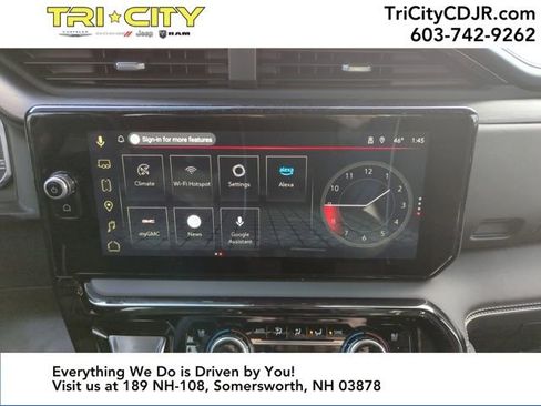 Used 2025 GMC Sierra 2500 AT4X image 23