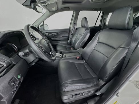 Certified 2018 Honda Pilot Touring image 21